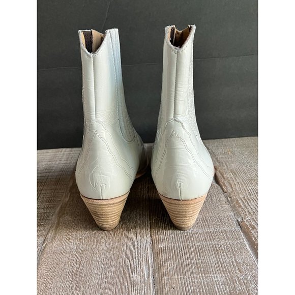 FREE PEOPLE New Frontier Chelsea Boots in Ivory patent leather 39 - Picture 4 of 8